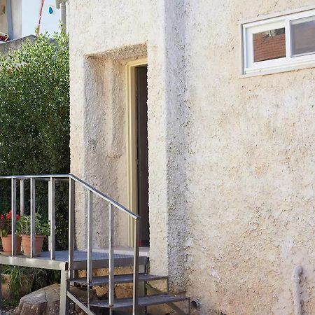 Irit'S Apartment Neve Ilan Exterior photo