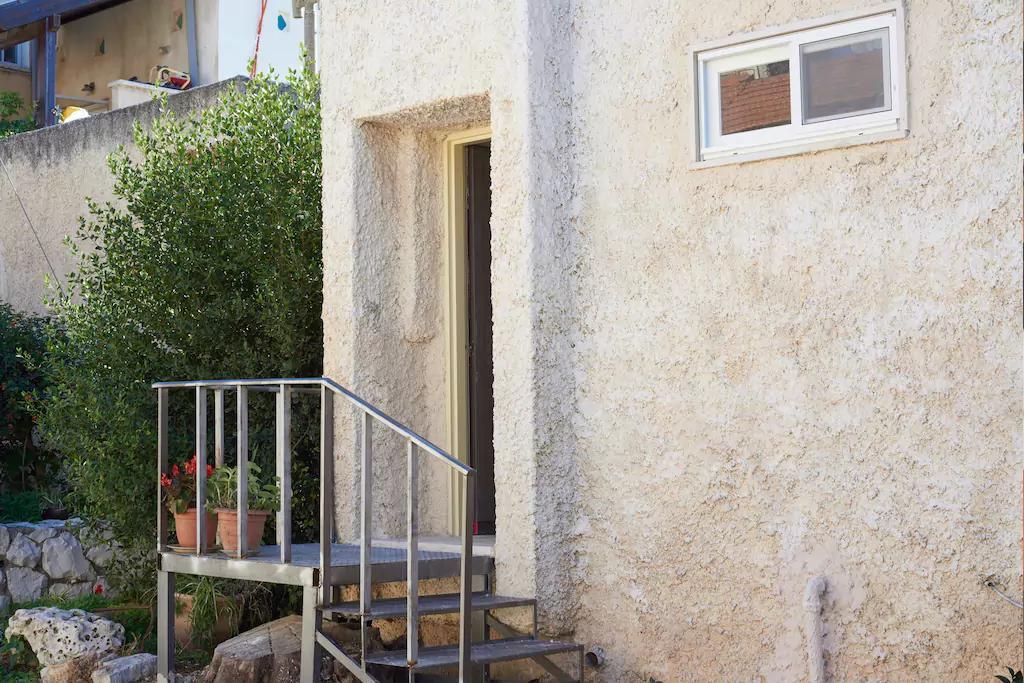 Irit'S Apartment Neve Ilan Exterior photo